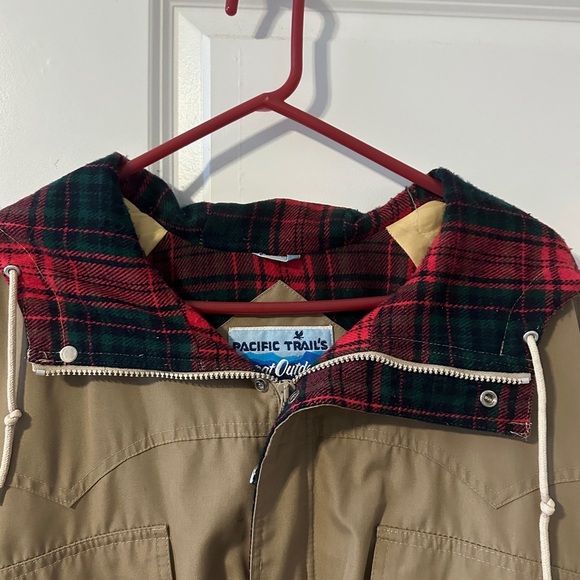 Vintage Pacific Trail Khaki Field Jacket Plaid Lined Hood Men’s Size XL Utility - Picture 3 of 16